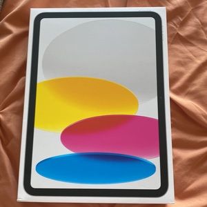 Brand New iPad (10th Generation) Bundle